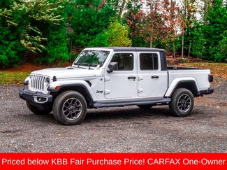 Used 2020 Jeep Gladiator Overland video 3