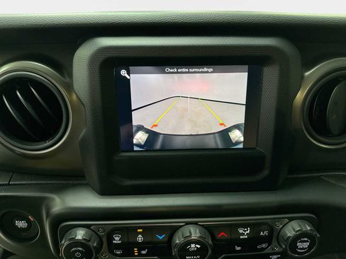 Used 2022 Jeep Gladiator Sport image 22