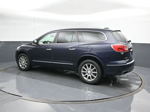 Used 2017 Buick Enclave Leather FWD image 3