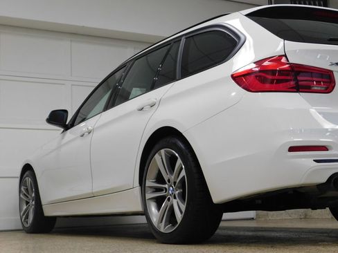 Used 2019 BMW 330i xDrive Wagon AWD/4WD image 74