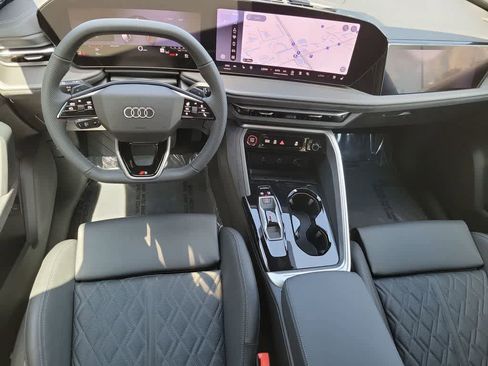 New 2026 Audi SQ5 Premium Plus AWD/4WD image 18