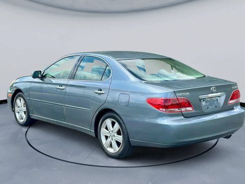 Used 2005 Lexus ES 330 FWD image 4
