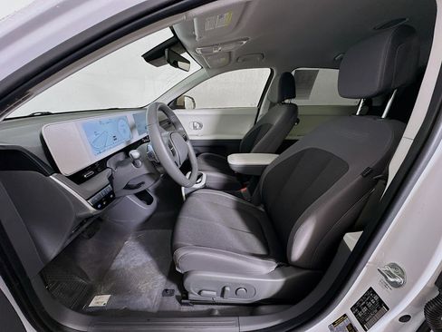 Used 2024 Hyundai Ioniq 5 SEL RWD image 13