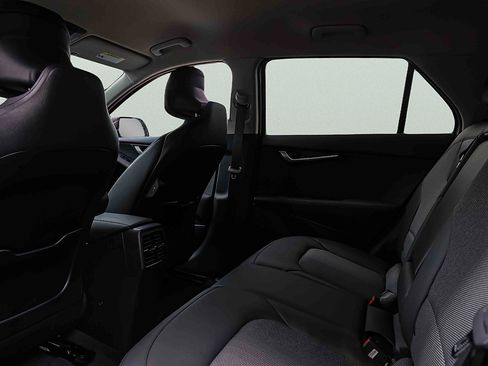 Certified 2025 Kia Niro Wind w/ Wind Preserve Package FWD image 12