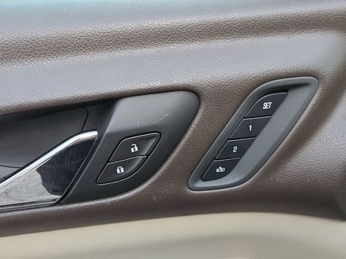 Used 2017 GMC Acadia Denali w/ Technology Package image 25