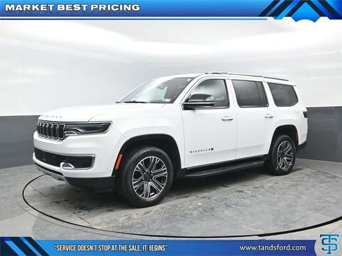 Used 2024 Jeep Wagoneer Series II w/ Flexible Seating Group image 1