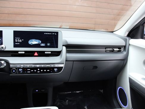 Used 2023 Hyundai Ioniq 5 SEL image 14