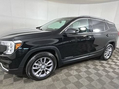 Used 2023 GMC Terrain SLT w/ Infotainment Package II AWD/4WD image 6