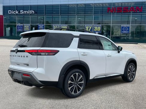 New 2026 Nissan Pathfinder Platinum image 6