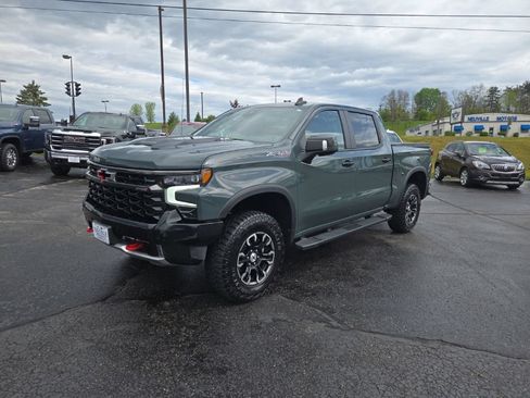 Certified 2025 Chevrolet Silverado 1500 ZR2 w/ Technology Package AWD/4WD image 1