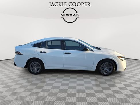 New 2026 Nissan Sentra S w/ S Cold Weather Package FWD image 4