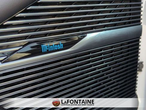 New 2026 Jeep Grand Wagoneer L Summit w/ Premium Group III image 17