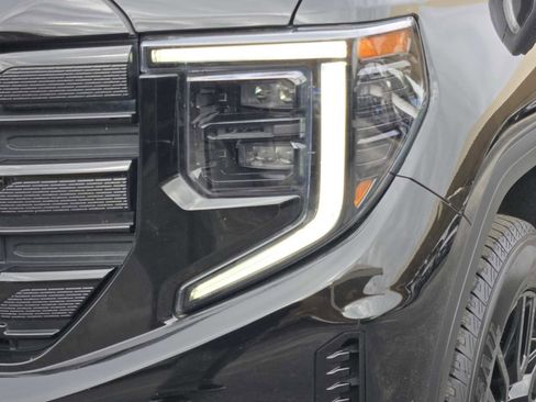 Certified 2024 GMC Sierra 1500 Elevation w/ Elevation Premium Package image 9