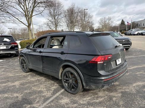 Used 2022 Volkswagen Tiguan SE R-Line image 5