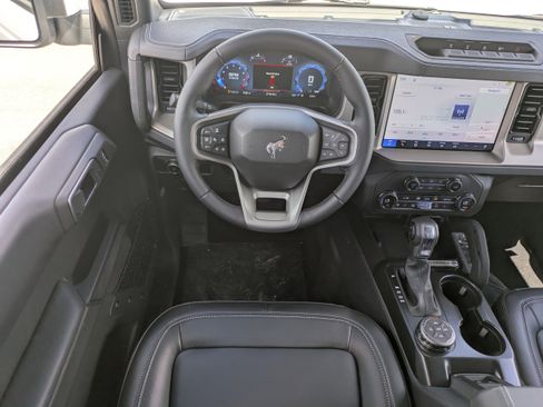 New 2026 Ford Bronco Outer Banks w/ Sasquatch Package AWD/4WD image 15