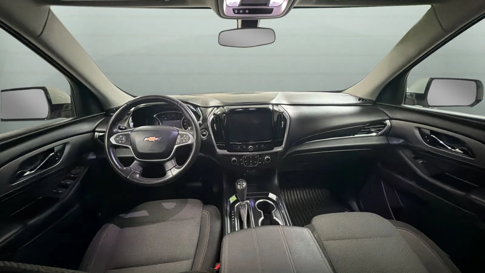 Used 2019 Chevrolet Traverse LT FWD image 9