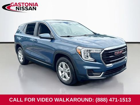 Used 2024 GMC Terrain SLE AWD/4WD image 1