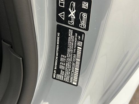 Used 2025 BMW 230i xDrive Coupe w/ M Sport Package AWD/4WD image 32
