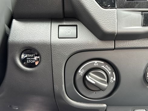 New 2026 Nissan Frontier SV w/ Tow Package AWD/4WD image 26