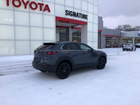 Used 2024 MAZDA CX-30 AWD 2.5 S w/ Preferred Package image 2