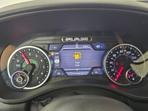 New 2026 RAM 1500 Express AWD/4WD image 24