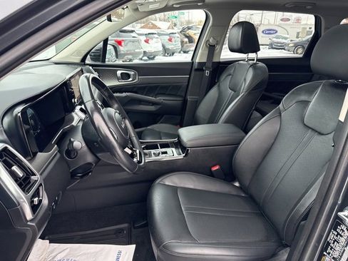 Used 2023 Kia Sorento SX image 12