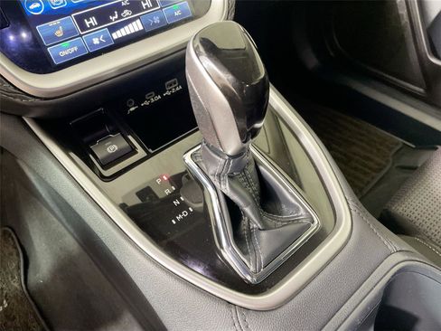 Used 2024 Subaru Outback Premium image 17