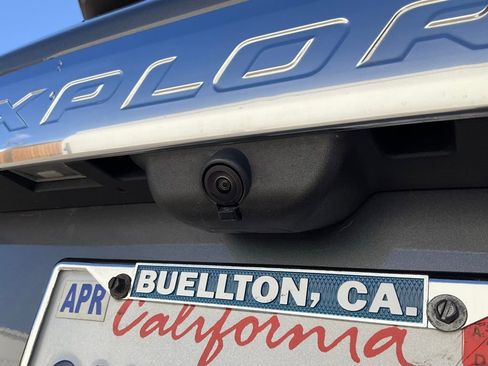 Used 2021 Ford Explorer Platinum w/ Equipment Group 601A AWD/4WD image 23