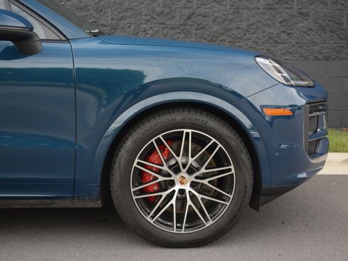 Certified 2026 Porsche Cayenne S AWD/4WD image 40