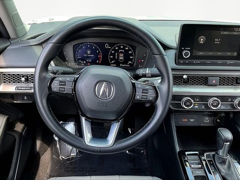 Used 2025 Acura Integra image 8