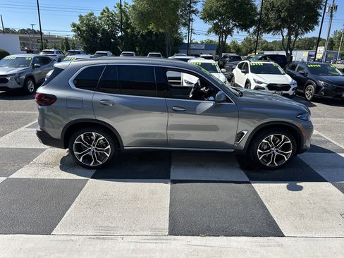 Used 2026 BMW X5 xDrive40i AWD/4WD image 3