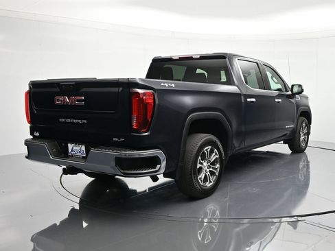 Certified 2025 GMC Sierra 1500 SLT image 6