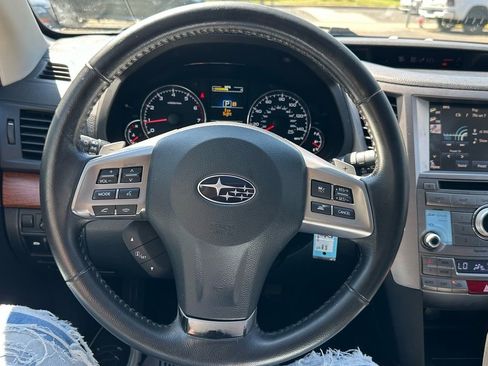 Used 2013 Subaru Outback 2.5i Limited image 12