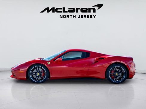 Used 2019 Ferrari 488 Spider image 9