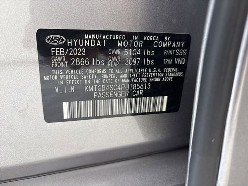 Used 2023 Genesis G80 2.5T w/ Advanced Package RWD image 12