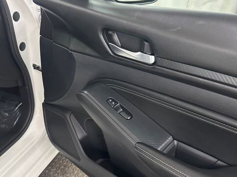 Used 2019 Nissan Altima 2.5 S AWD/4WD image 30