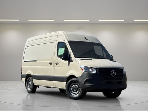 New 2025 Mercedes-Benz Sprinter 2500 image 2