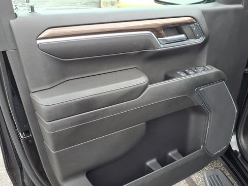 Used 2022 Chevrolet Silverado 1500 LT AWD/4WD image 13