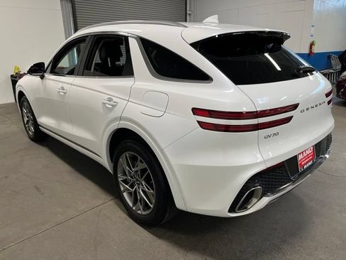 Used 2025 Genesis GV70 2.5T AWD/4WD image 5