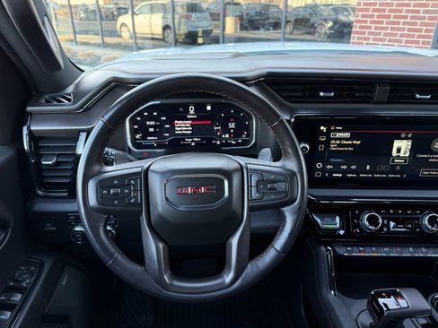 Used 2022 GMC Sierra 1500 AT4 w/ AT4 Premium Package image 13