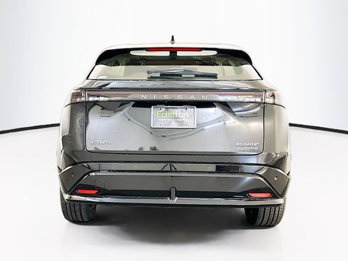 Used 2024 Nissan Ariya AWD image 7