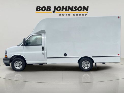 New 2026 Chevrolet Express 3500 w/ Power Convenience Package image 5