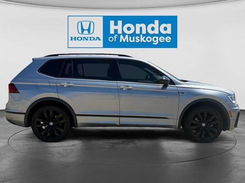 Used 2021 Volkswagen Tiguan SE R-Line FWD image 7