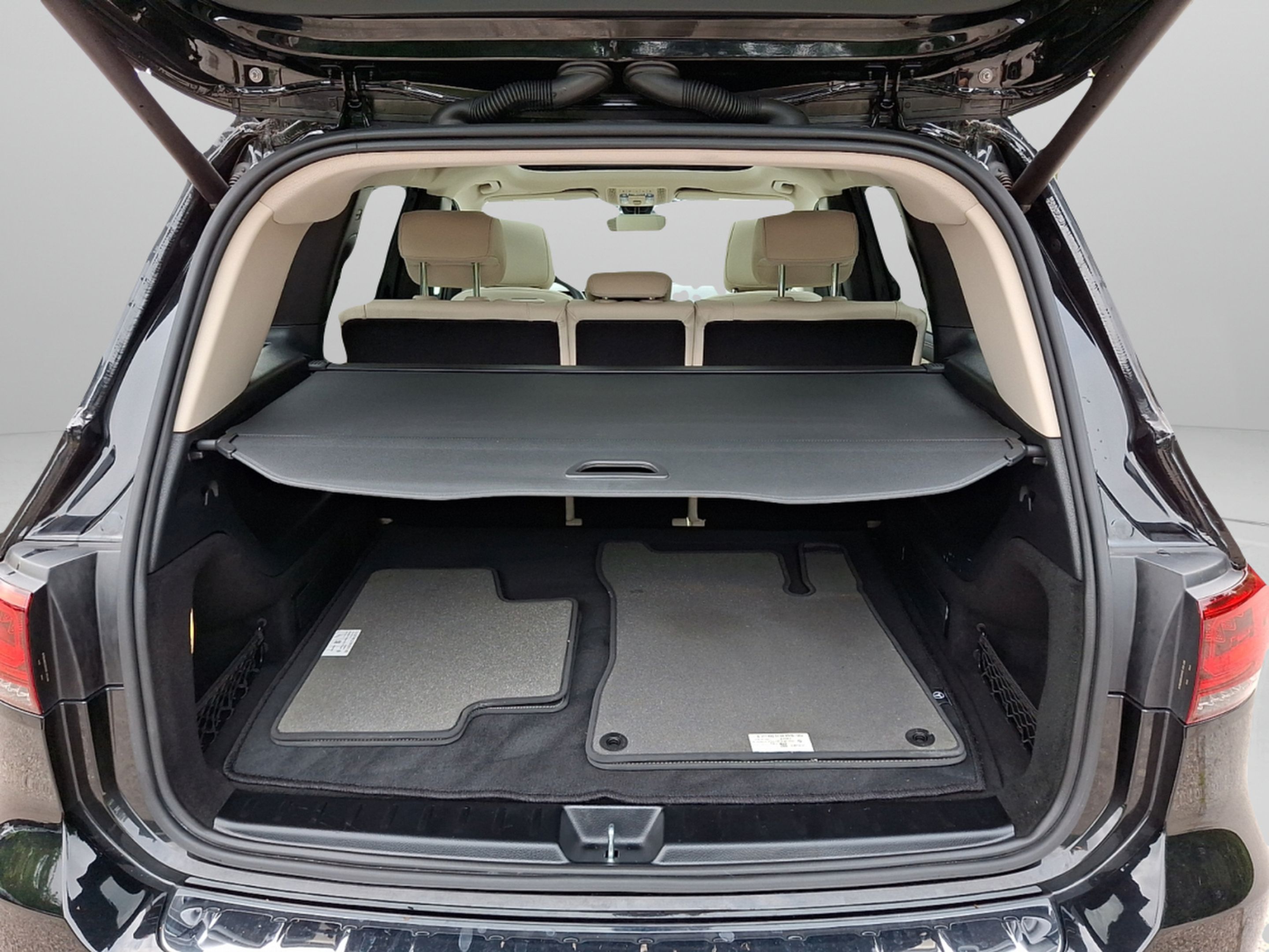 Used 2023 Mercedes-Benz GLB 250 4MATIC image 26