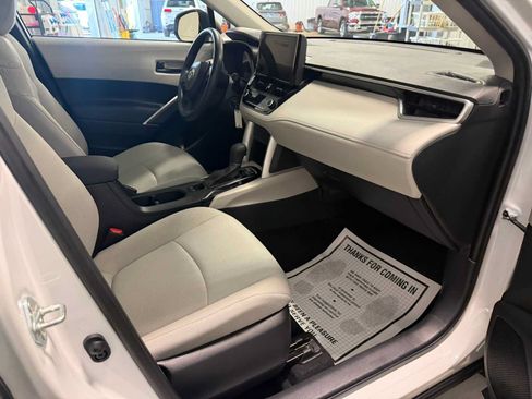 Certified 2023 Toyota Corolla Cross L AWD/4WD image 27