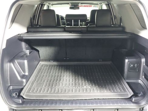 Used 2019 Toyota 4Runner TRD Off-Road Premium AWD/4WD image 9