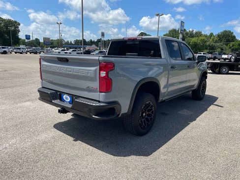 Used 2025 Chevrolet Silverado 1500 ZR2 w/ Technology Package AWD/4WD image 6