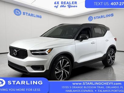 Used 2021 Volvo XC40 T4 R-Design w/ Advanced Package