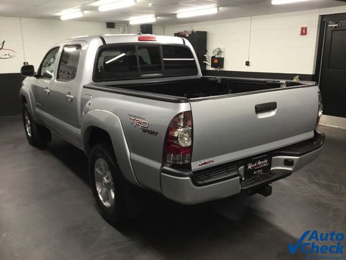Used 2011 Toyota Tacoma 4x4 Double Cab w/ TRD Sport Pkg image 7