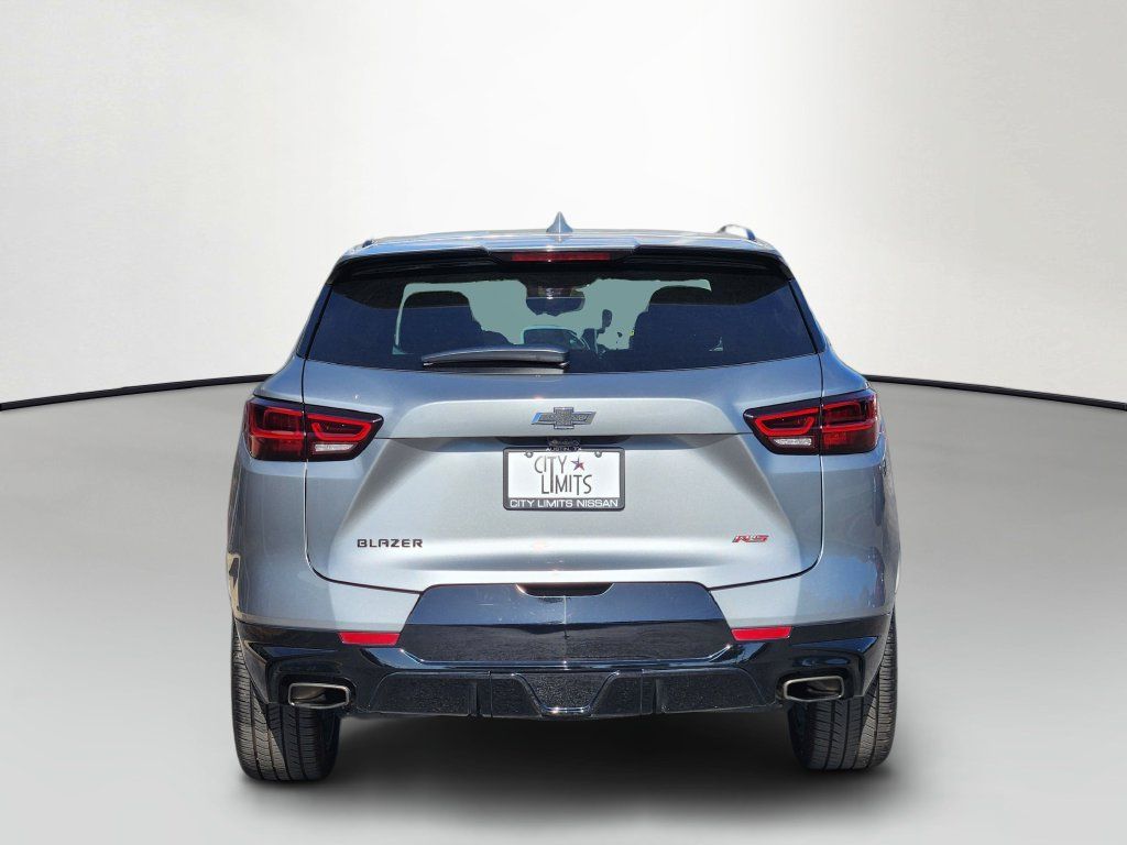 Used 2023 Chevrolet Blazer RS w/ Driver Confidence II Package FWD image 6